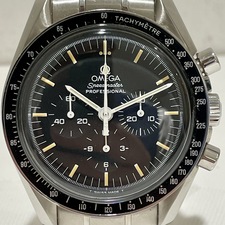 渋谷店で、オメガの自動巻き腕時計(シーマスタープロフェッショナル 345.0808 アポロ11号 月面着陸10周年記念モデル)を買取ました。状態は若干の使用感がある中古品です。