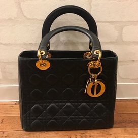 ディオールのレディディオールの買取実績です。
