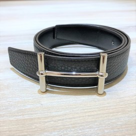 エルメスの黒 Boucle de ceinture H d'Ancre 38mm ベルトの買取実績です。