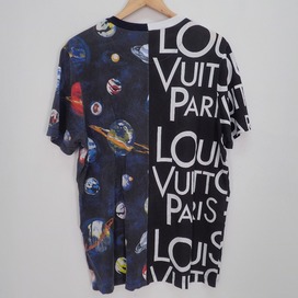 ルイヴィトンの19SS HGY13W ギャラクシープリント クルーネック Tシャツの買取実績です。