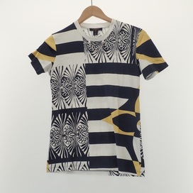 ルイヴィトンの20年製 RW201B 総柄 チェーン付 クルーネック 半袖Tシャツの買取実績です。