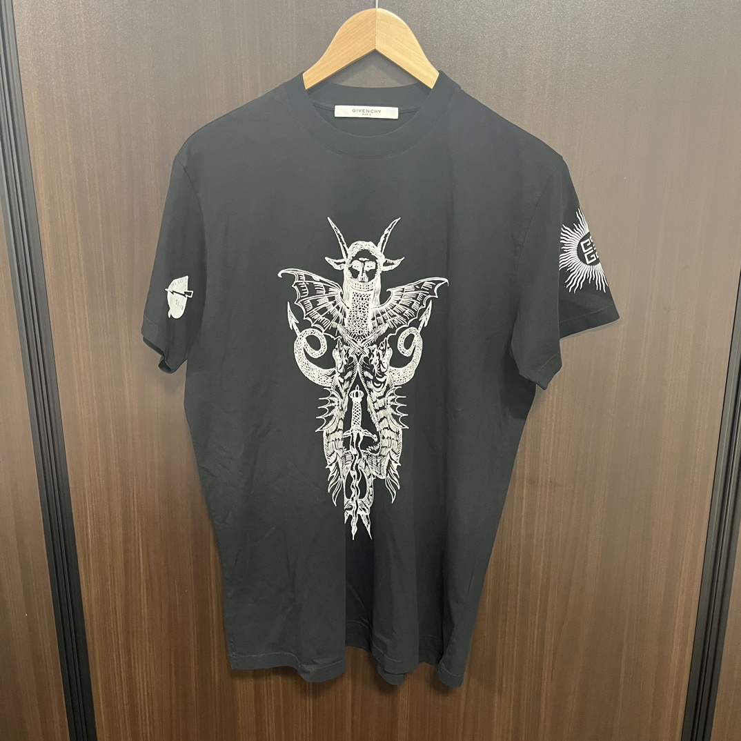 ジバンシィのBM70JM309P 19SS ブラック マッドトリップツアー Tシャツの買取実績です。