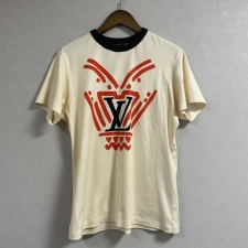 神戸三宮店でルイヴィトンの20年製のクルーネックTシャツを買取しました。状態は若干の使用感がある中古品です。