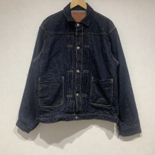 浜松入野店で、桃太郎ジーンズのインディゴデニムジャケット、03-181 G809012を買取ました。状態は若干の使用感がある中古品です。