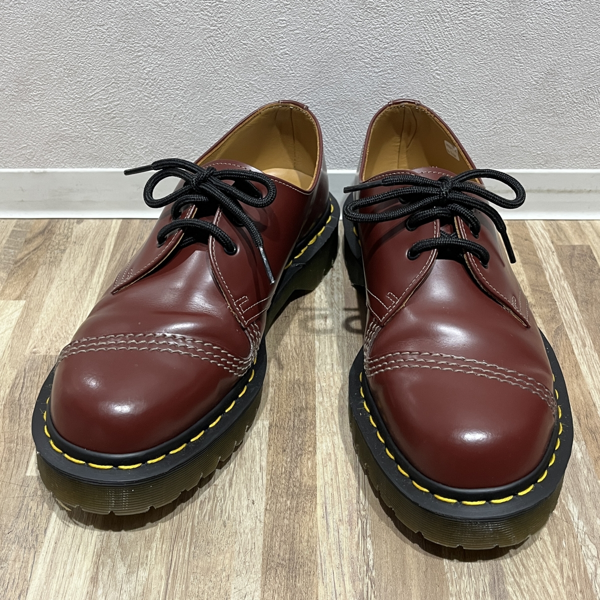 ドクターマーチンの×コムデギャルソン チェリーレッド TOE GUARD CDG 3ホールシューズ 1461の買取実績です。