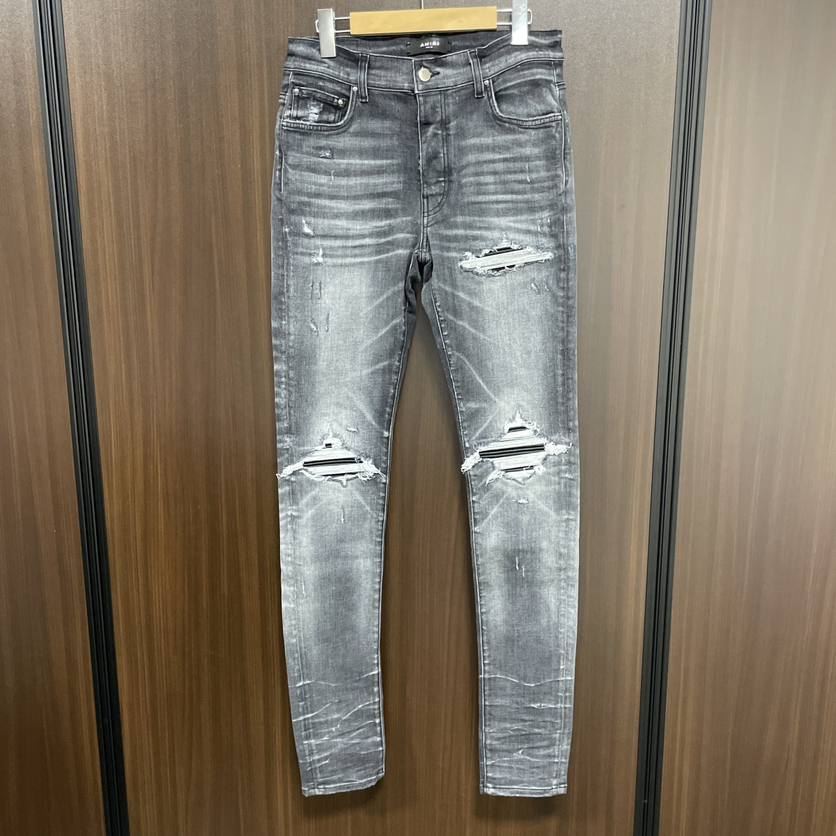 アミリのMX1 LEATHER JEAN/レザーパネル スキニーパンツの買取実績です。