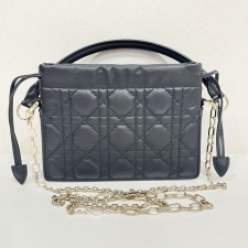 ディオール ラムスキン Lady Dior Milly ミニバッグ 買取実績です。