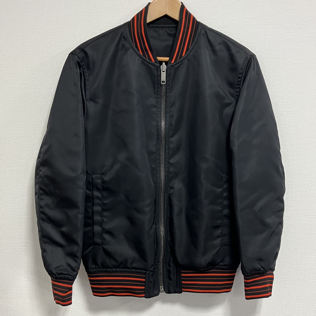 ジバンシィの18AW BM008Q109C 阪急うめだ本店限定 リバーシブルボンバージャケットの買取実績です。