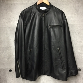 グラフペーパーの【ONLY ARK】別注 Sheep Leather Single Riders Jacket GU232-30115Aの買取実績です。