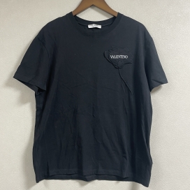 ヴァレンティノのブラック FLOWER PATCH TEE  WV3MG10V7GJ Tシャツの買取実績です。